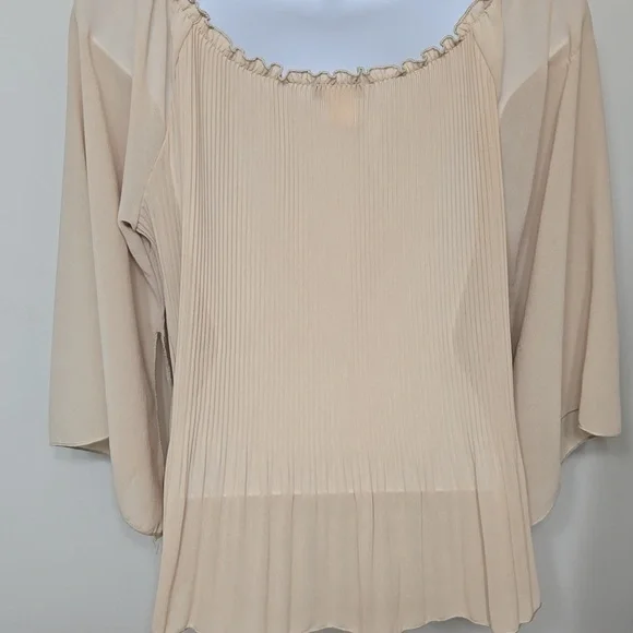 C.O.C Blouse - Picture 4 of 5